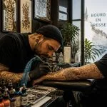 trouvez les meilleurs tatoueurs à bourg en bresse pour réaliser votre prochain chef-d'œuvre unique. qualité, créativité et expertise au rendez-vous pour un tatouage sur mesure.