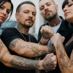 découvrez comment les tatouages ringards, longtemps délaissés, reviennent en force en tant qu'art unique et apprécié, alliant nostalgie et originalité.