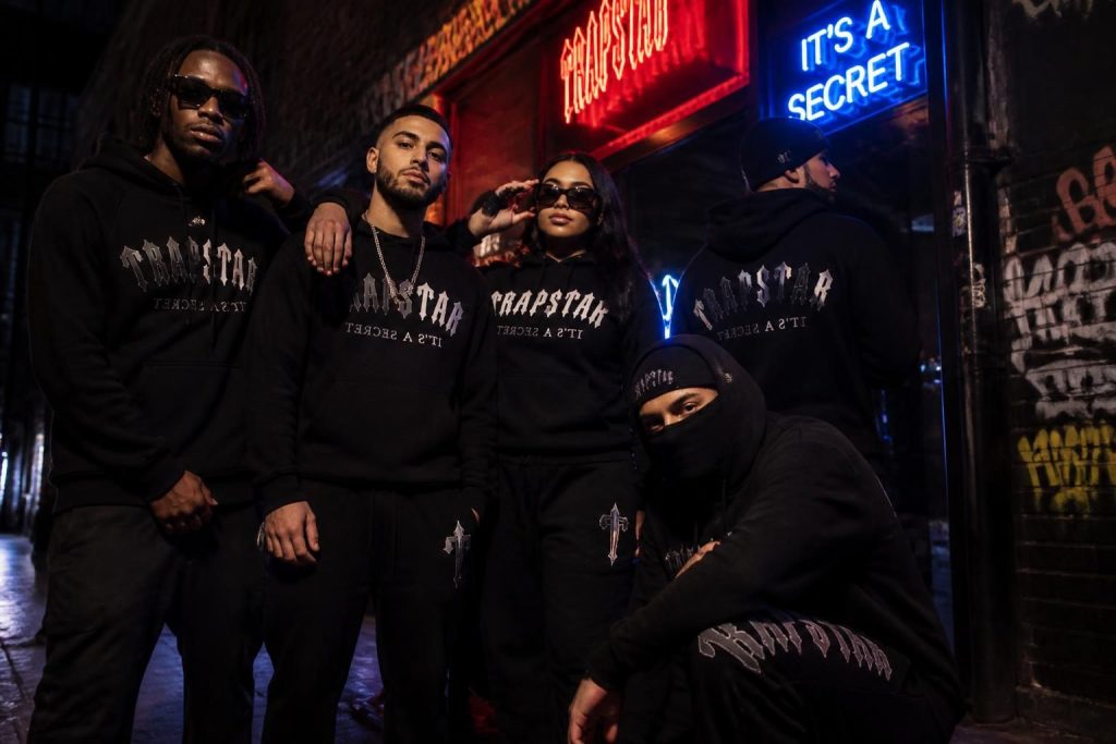 découvrez les tendances incontournables façonnées par trapstar et comment elles influencent la mode actuelle. ne manquez pas ces styles uniques à adopter dès maintenant.