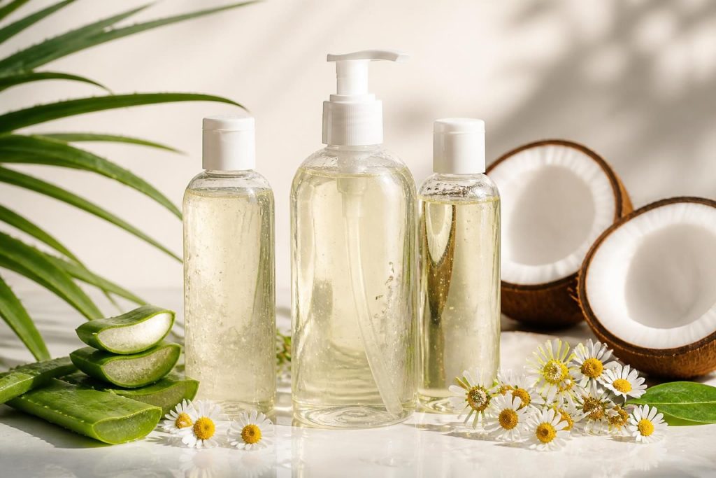 découvrez nos shampooings sans sulfate ni silicone, des options douces et efficaces pour prendre soin de vos cheveux tout en respectant leur santé.